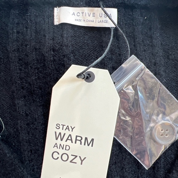 Black V-Neck Cozy Button Up Crop Long Sleeve Cardigan Sweater - Picture 6 of 8